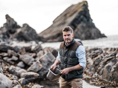 Woolsery executive chef Ian Webber foraging on the north Devon coast
